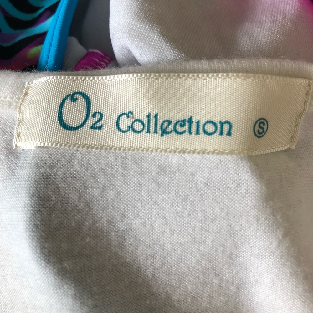 O2 Collection White & Shear Tank Top - Picture 5 of 7